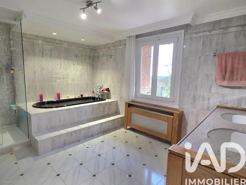 Maison - 157 m² - 6 pièces