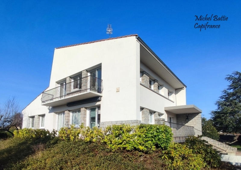 Appartement - 102 m² - 5 pièces