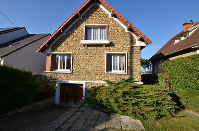 Maison - 82 m² - 4 pièces