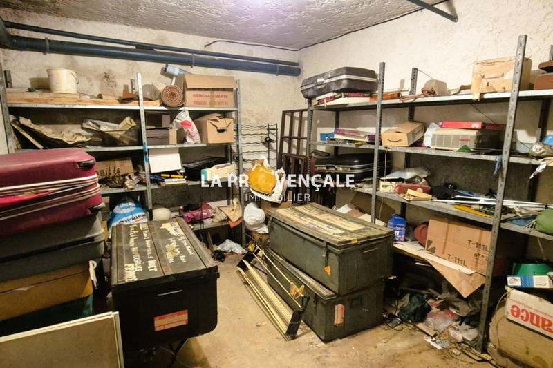 Maison - 210 m² - 7 pièces