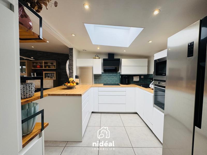 Maison - 105 m² - 5 pièces