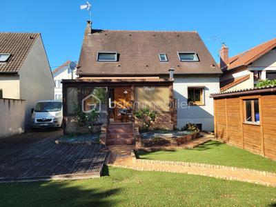 Pavillon - 120 m² - 7 pièces