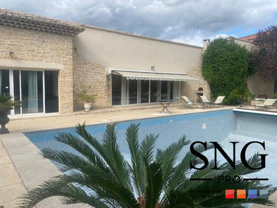 Maison - 293 m² - 5 pièces