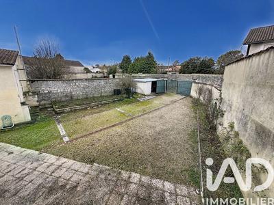 Maison - 95 m² - 4 pièces