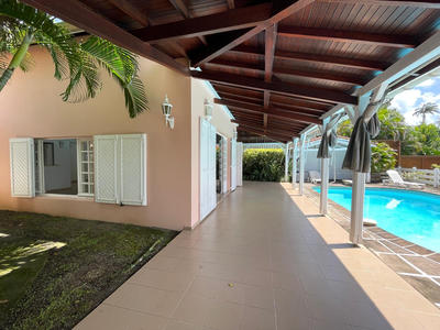 Appartement - 180 m² - 5 pièces