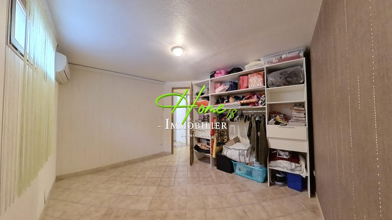 Maison - 171 m² - 6 pièces