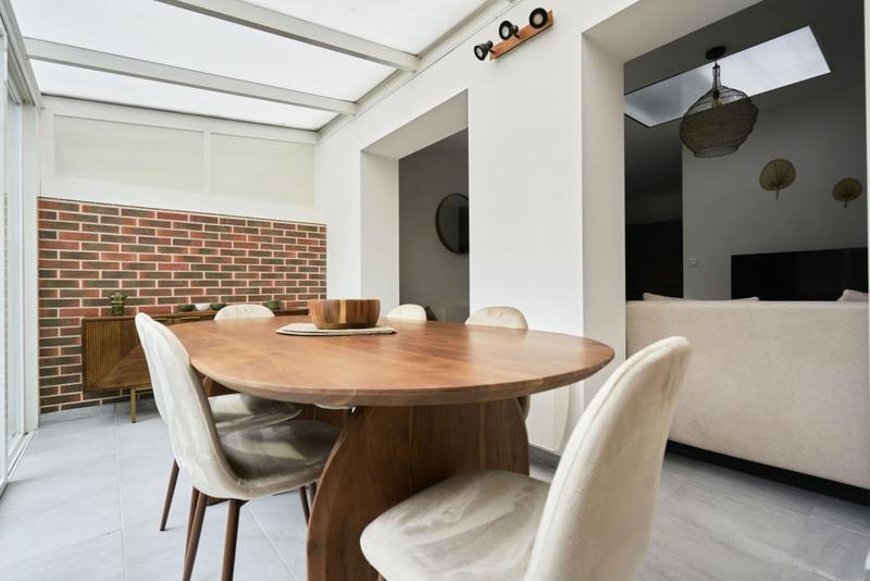 Maison - 104 m² - 6 pièces