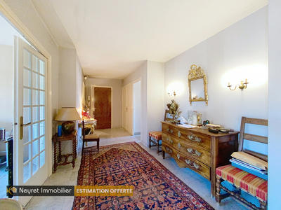 Appartement - 152 m² - 6 pièces