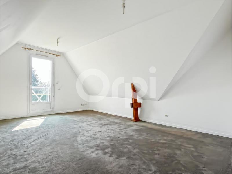 Maison - 177 m² - 6 pièces