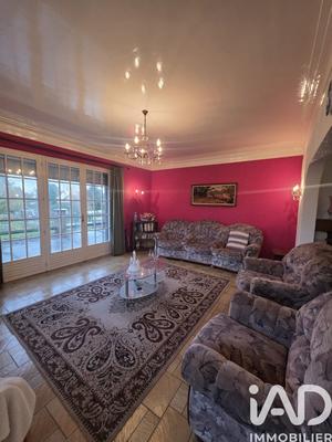 Maison - 208 m² - 7 pièces