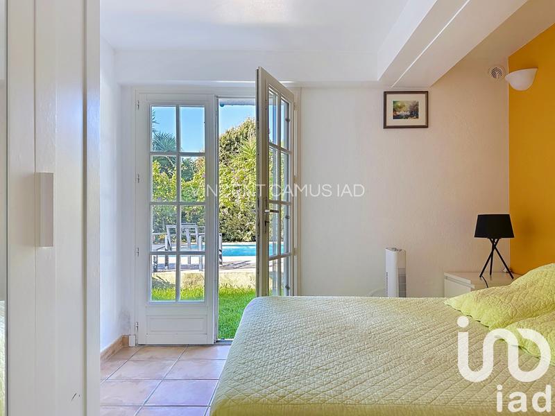 Maison - 259 m² - 8 pièces