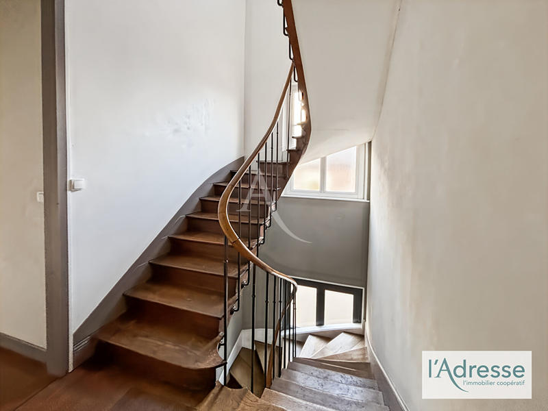 Maison - 189 m² - 8 pièces