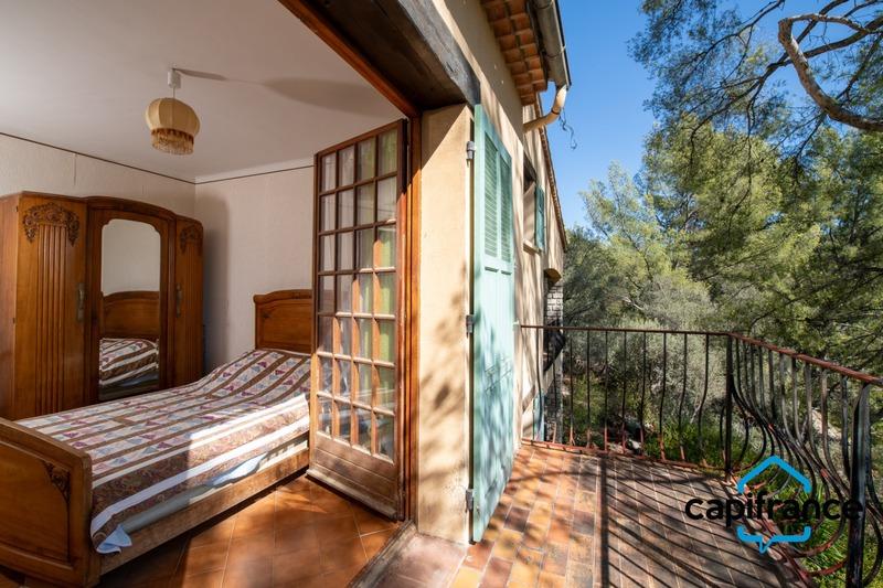 Villa - 213 m² - 7 pièces