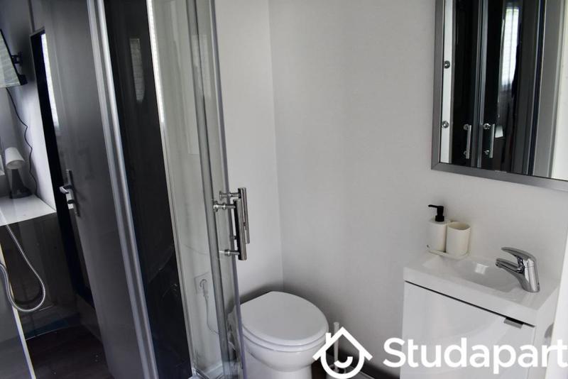 Chambre - 12 m² - 1 pièce