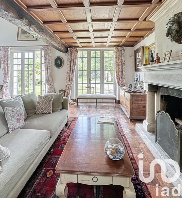 Maison de village - 570 m² - 15 pièces