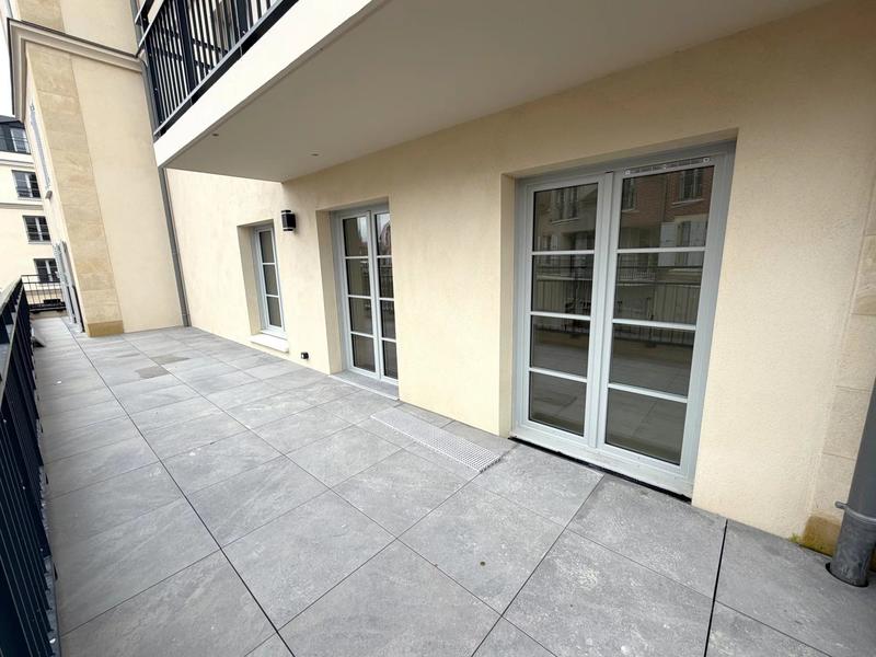 Appartement - 90 m² - 4 pièces