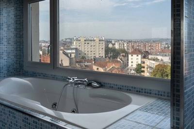 Appartement - 79 m² - 4 pièces