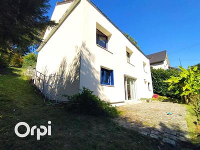 Maison - 156 m² - 7 pièces