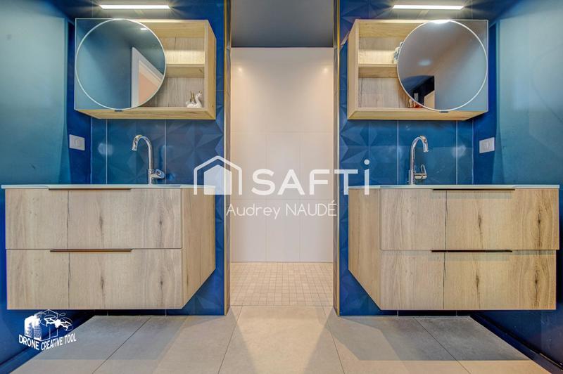 Maison - 235 m² - 8 pièces