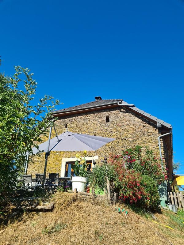 Maison - 235 m² - 11 pièces