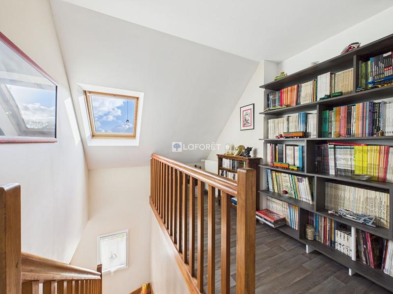 Maison traditionnelle - 165 m² - 6 pièces