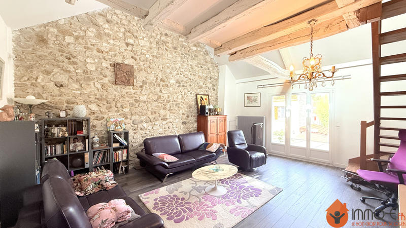 Maison - 210 m² - 7 pièces