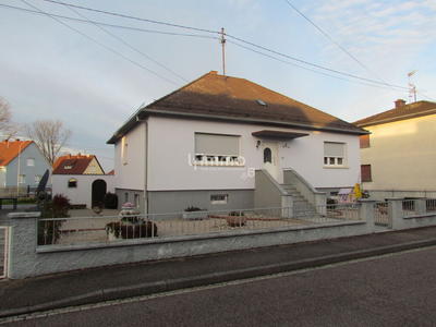 Maison - 101 m² - 4 pièces