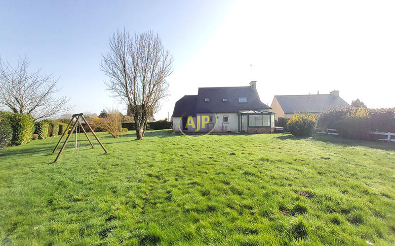 Maison - 88 m² - 6 pièces