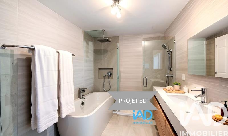 Maison - 220 m² - 7 pièces