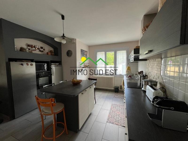 Maison - 161 m² - 7 pièces