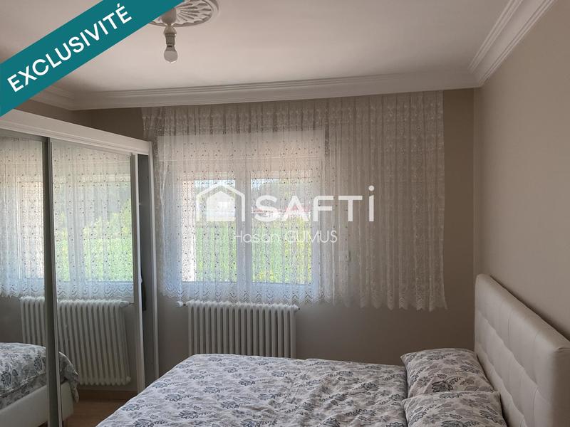 Villa - 177 m² - 8 pièces