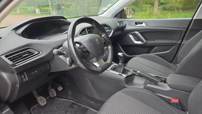 Peugeot 308 Sw II 1.5 BlueHDI 100.0 Active Business