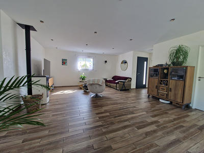 Maison - 104 m² - 3 pièces