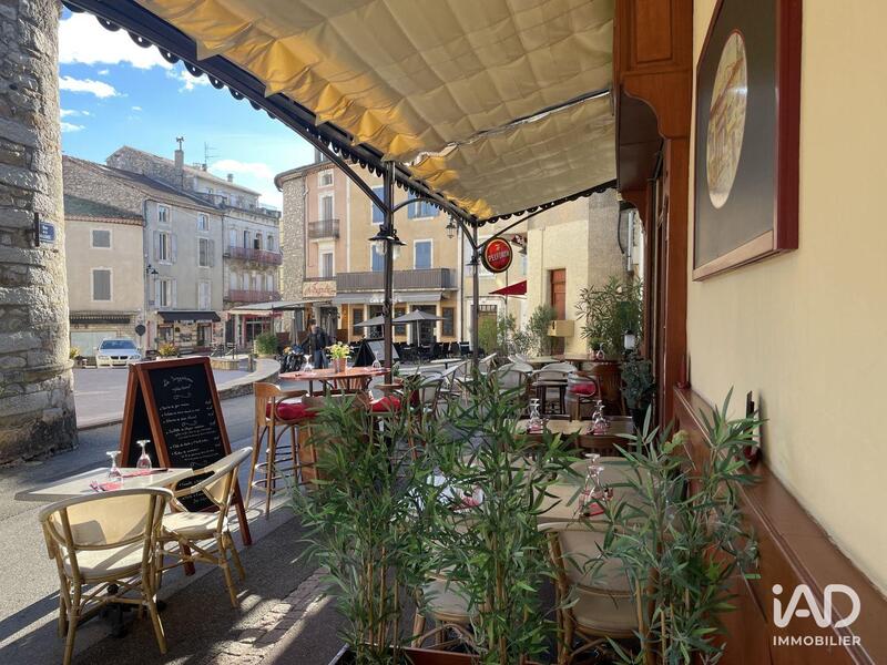 Local commercial - 135 m²