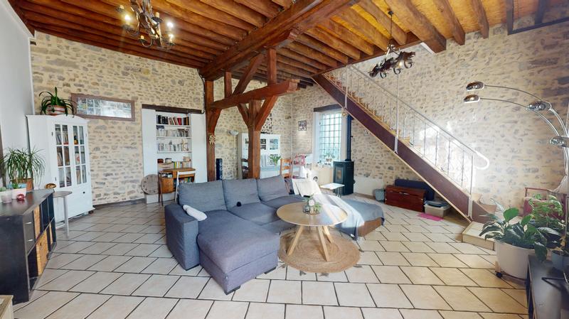 Maison - 167 m² - 6 pièces