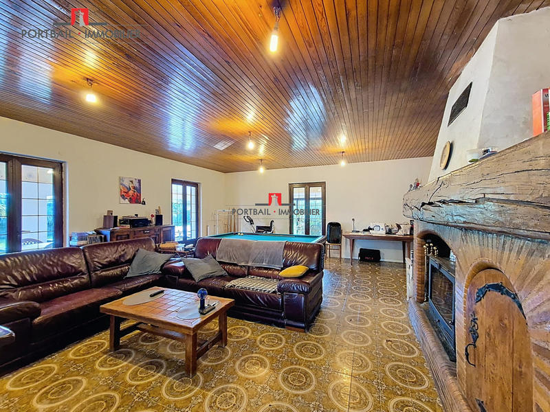 Maison traditionnelle - 161 m² - 5 pièces