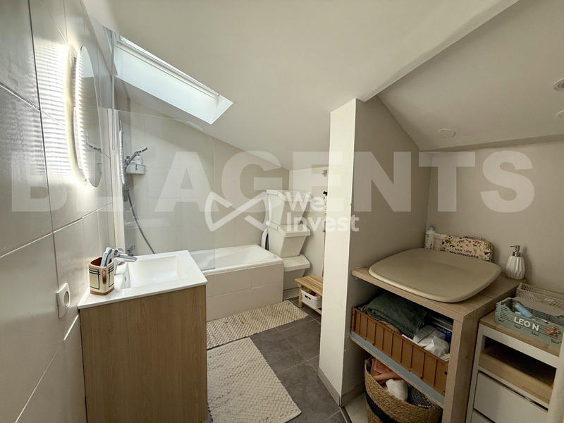 Maison - 87 m² - 5 pièces