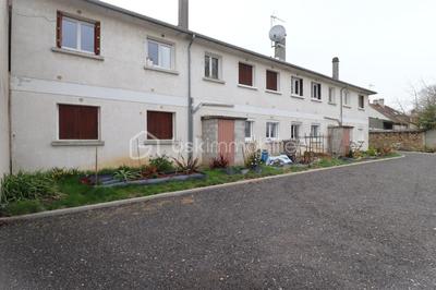 Studio - 30 m² - 1 pièce