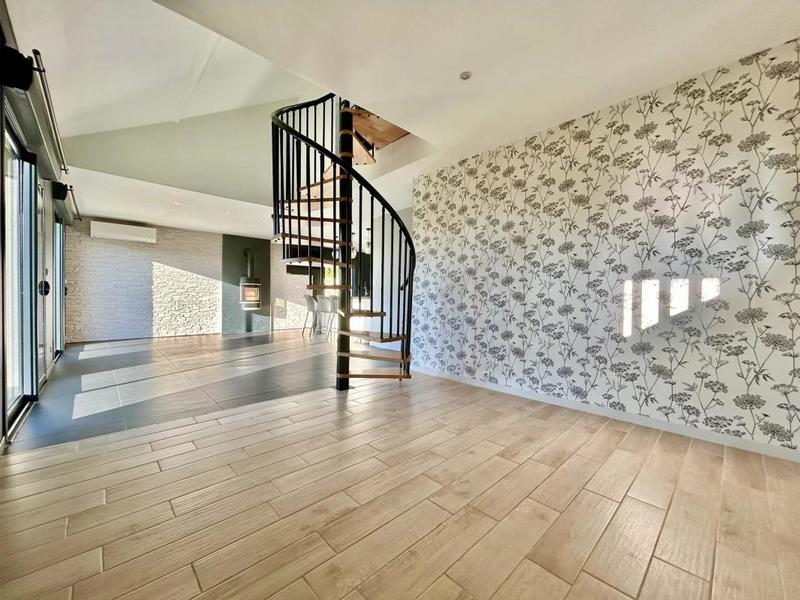 Maison - 120 m² - 5 pièces