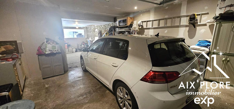 Maison - 220 m² - 5 pièces