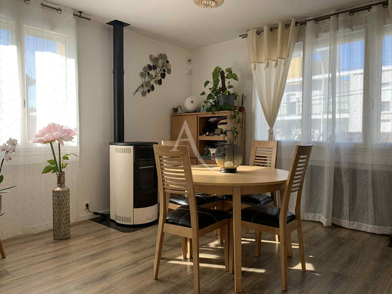 Maison - 89 m² - 4 pièces