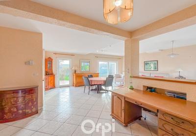 Maison - 98 m² - 4 pièces