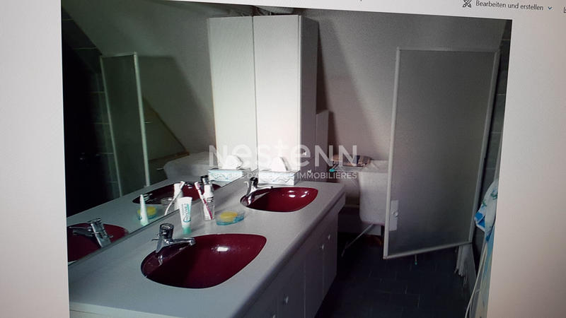 Local commercial - 150 m² - 5 pièces