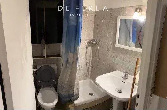 Studio - 15 m² - 1 pièce