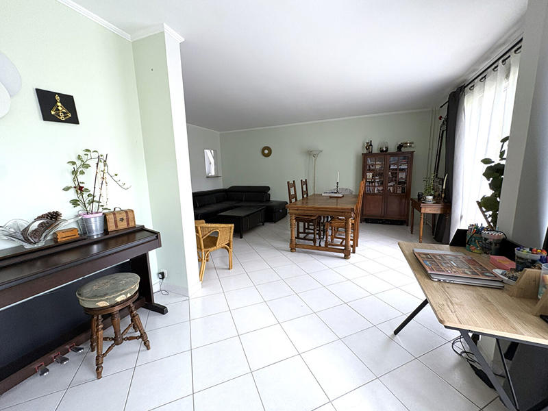 Appartement - 98 m² - 5 pièces