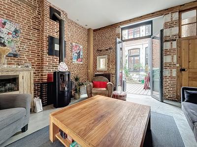 Maison - 202 m² - 5 pièces