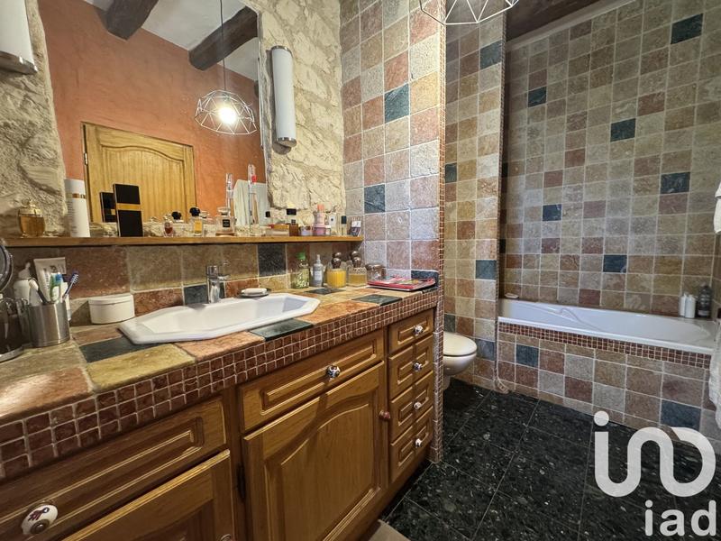 Maison - 288 m² - 11 pièces