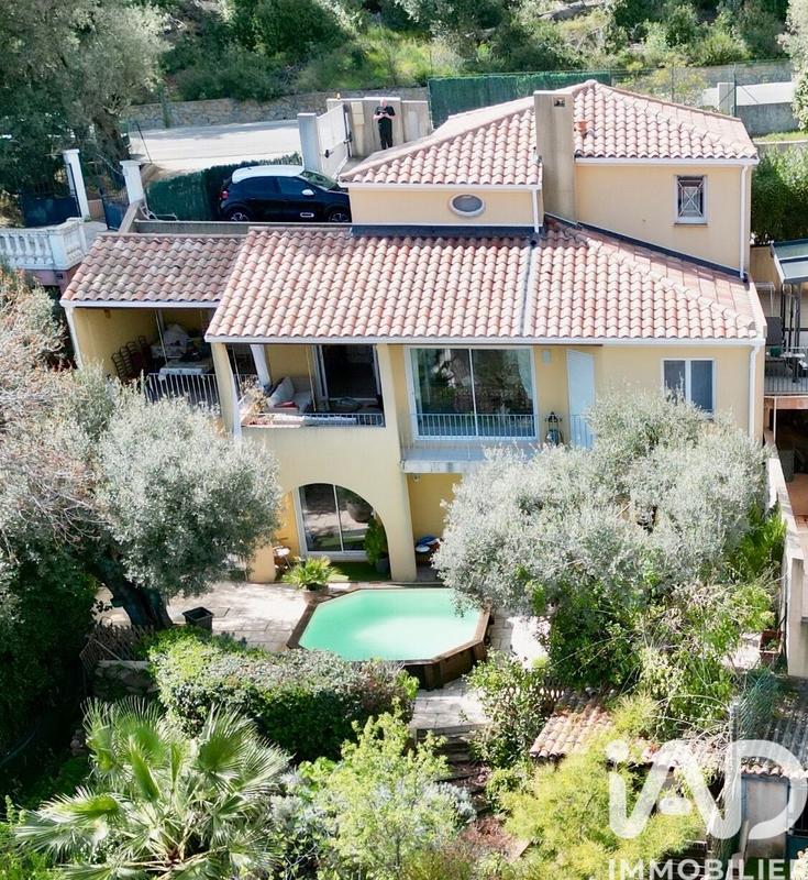 Maison - 134 m² - 5 pièces