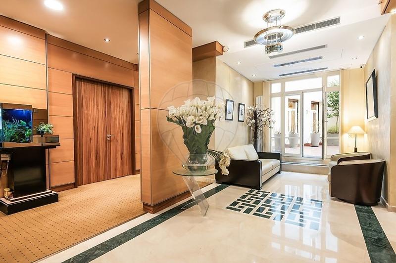 Bureau - 259 m² - 8 pièces