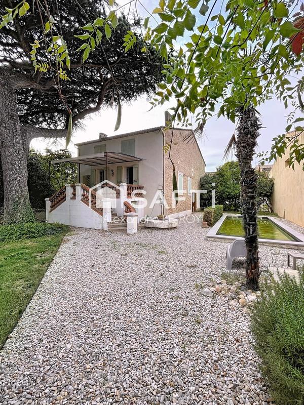 Maison - 200 m² - 10 pièces